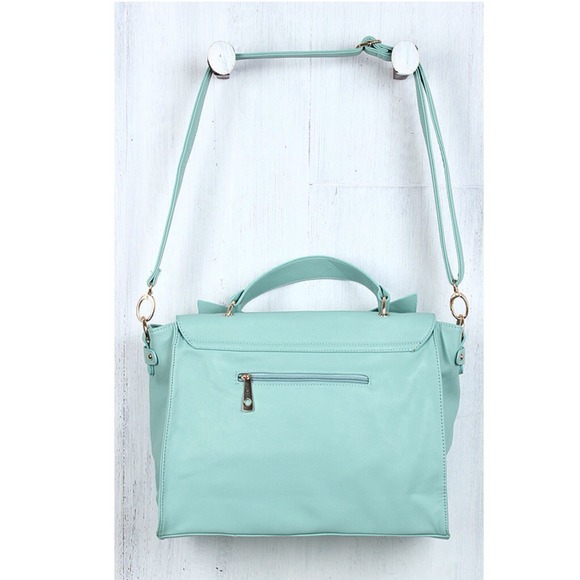 ๐SOLD OUT๐Gorgeous Mint Bow Handbag - Picture 3 of 4