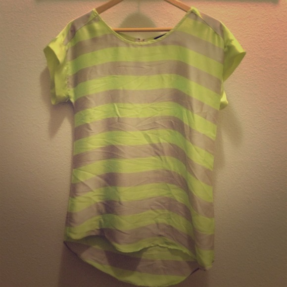 Express High Low Top - Picture 1 of 2