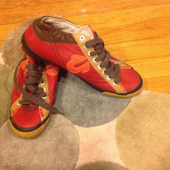 Barely worn name brand sneakers