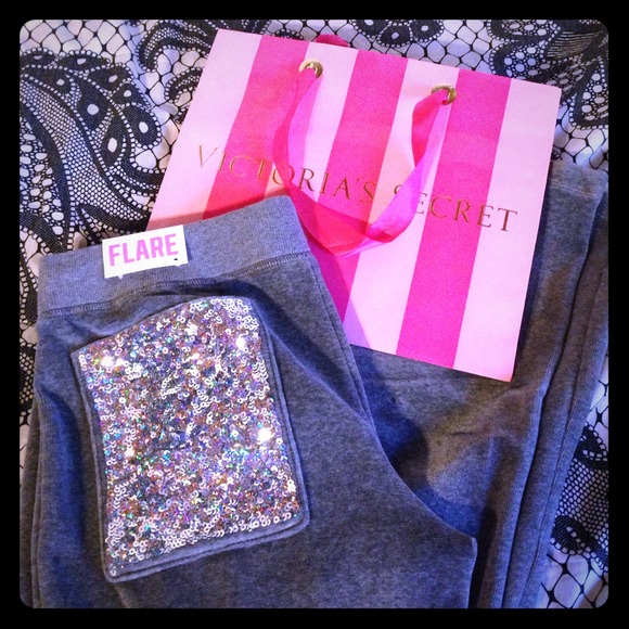 💋SOLD 💎Bling Victoria's Secret Sweats💎