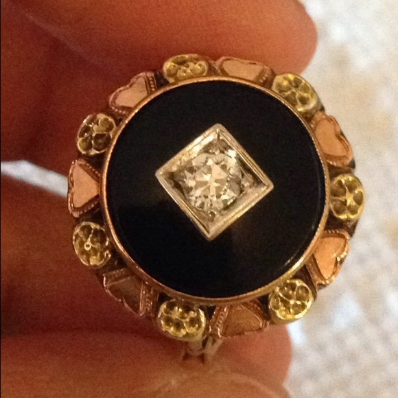 Antique solid 10k gold mourning ring - Picture 3 of 4