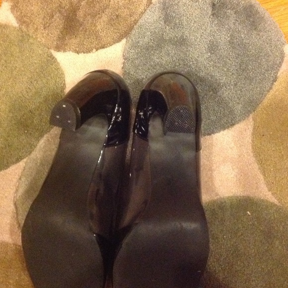 Peep toe pump - Picture 3 of 3