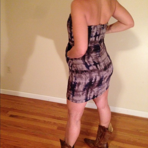 Great tie dye short strapless dress with pockets - Picture 4 of 4