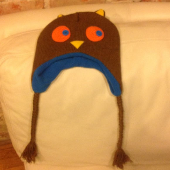 Sock puppet hat