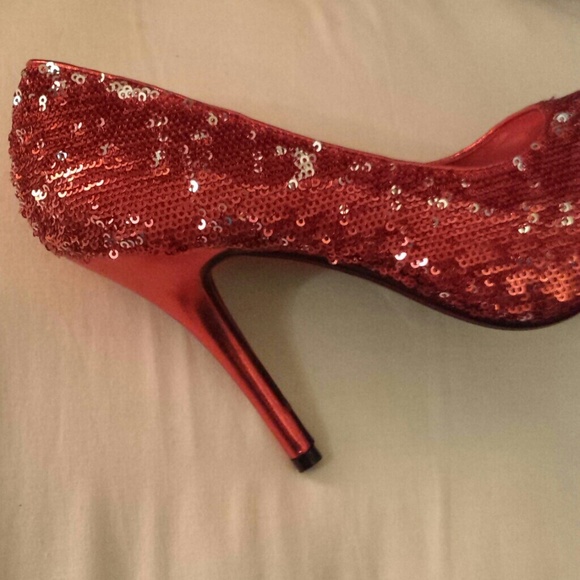 Shoes - Picture 3 of 3