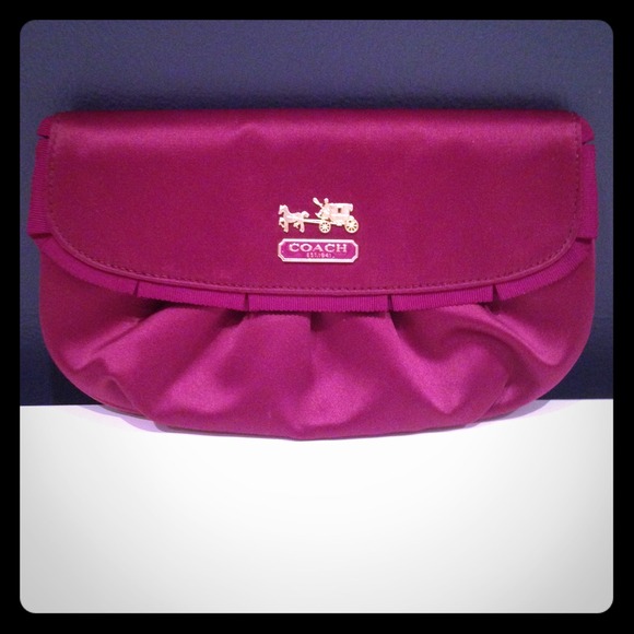 Coach clutch (w strap to use as wristlet too)