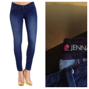 REDUCED 2be bebe jeggings