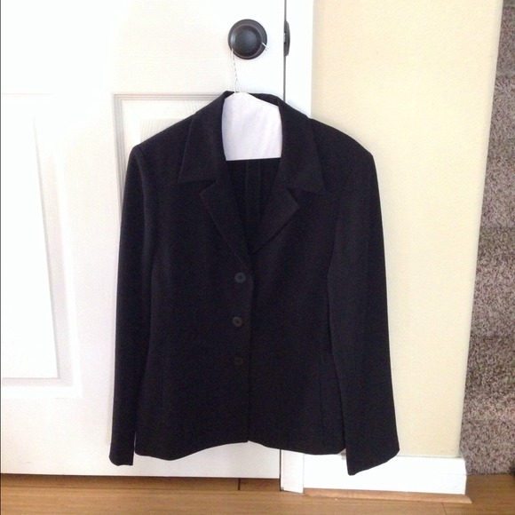 🚫‼️SOLD🚫‼️ black blazer