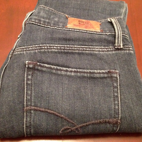 Ruehl Skinny Jeans