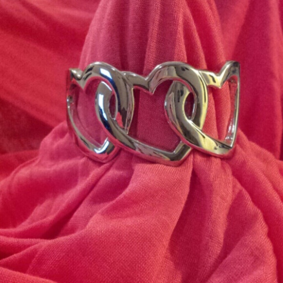 Heart bracelet - Picture 2 of 4