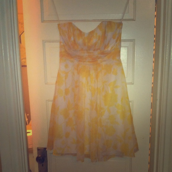 Alexia yellow & white cocktail dress 12