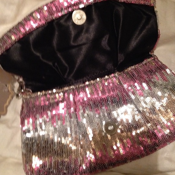 Sparkly clutch - Picture 2 of 4
