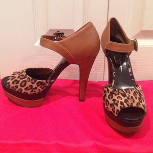 Leopard Buxley Platform Peep Toe