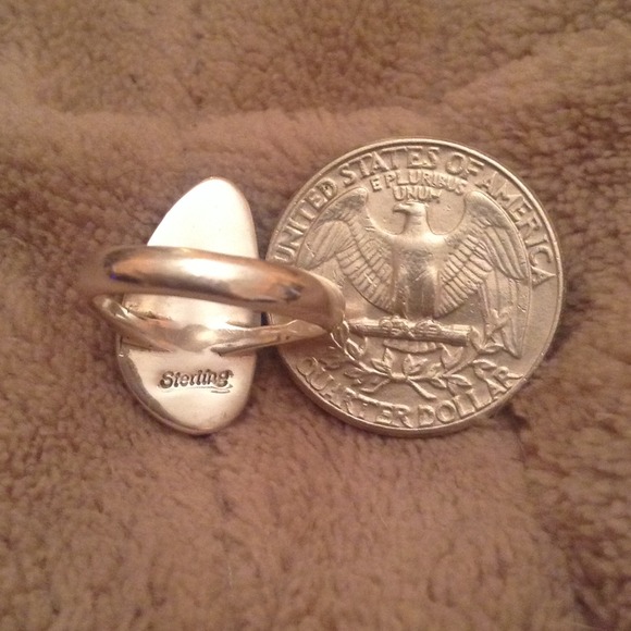 Sterling Silver Ring - Picture 2 of 2