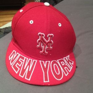 59Fifty  Red NYMets official New Era hat fitted.