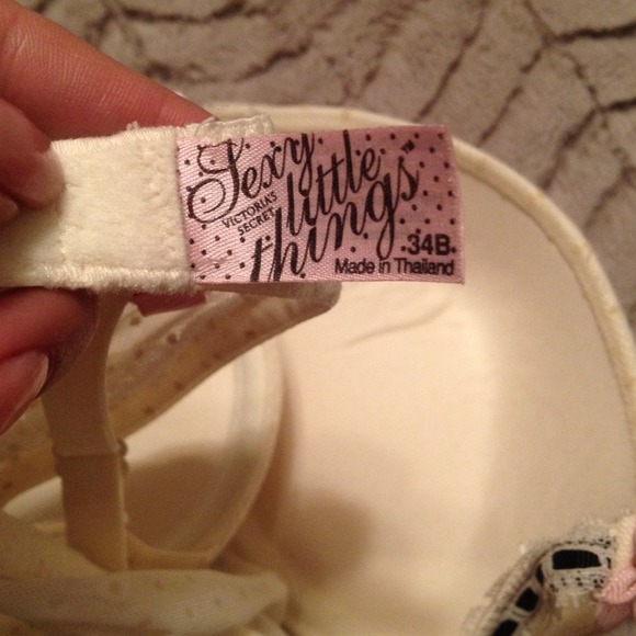 Vs push-up bra - Picture 2 of 2