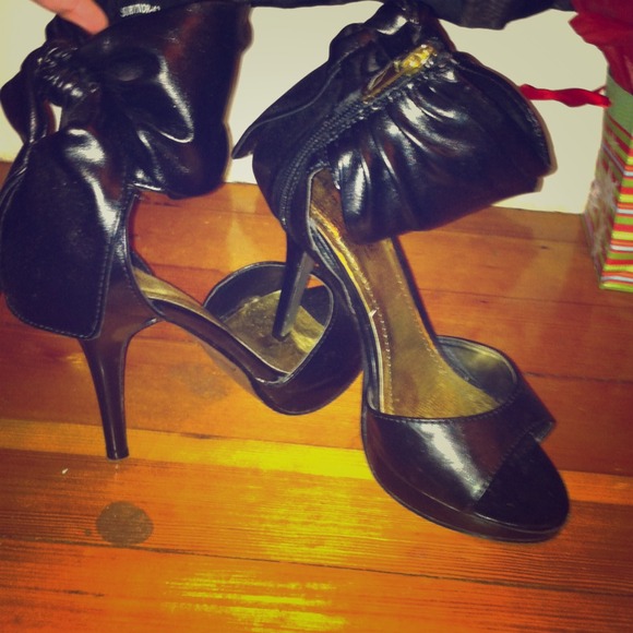 Black heels