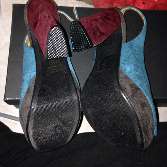 Cute peep toe heels - Picture 3 of 3