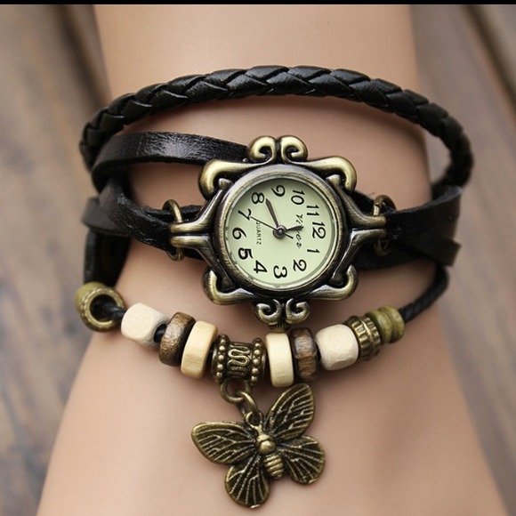 SOLD IN A BUNDLE 🆕BUTTERFLY INFINITY WATCH!!