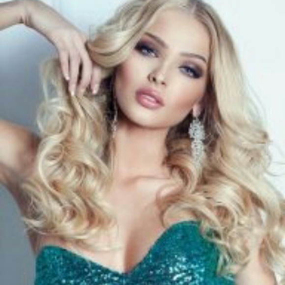 Accessories - Body Wave Lace Front Wig 20-22 inches #613