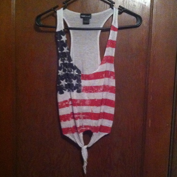 Wet Seal razor back American flag tank