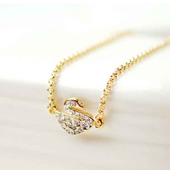 Swan bracelet .