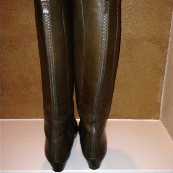 *SOLD* - Picture 3 of 4