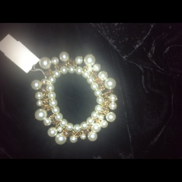 Crystal & faux peal slip on bracelet