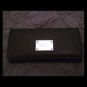 Michael Kors wallet