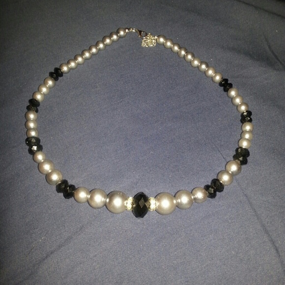 Black, silver and grey pearl necklace