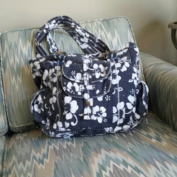 Cloth Handbag (goes very well with denim) - Picture 3 of 4