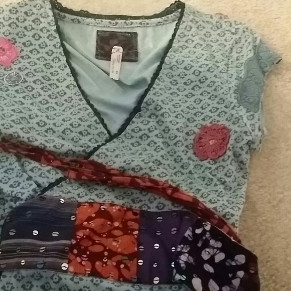 Bundle of 3 tops :)