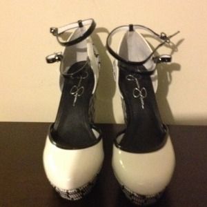 Jessica Simpson wedges