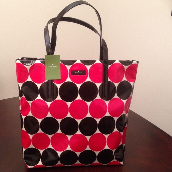 **SOLD**Kate Spade red and black printed tote