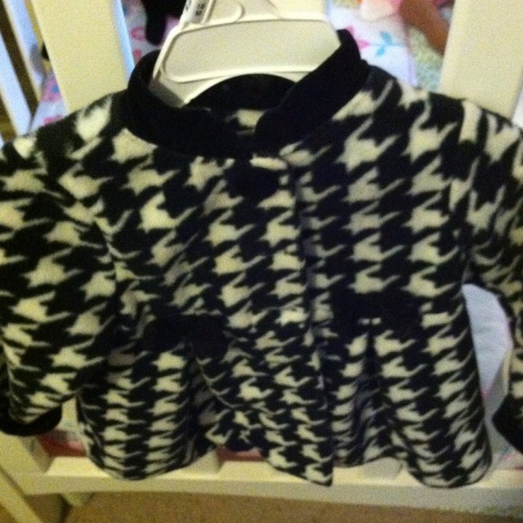 Black white infant coat