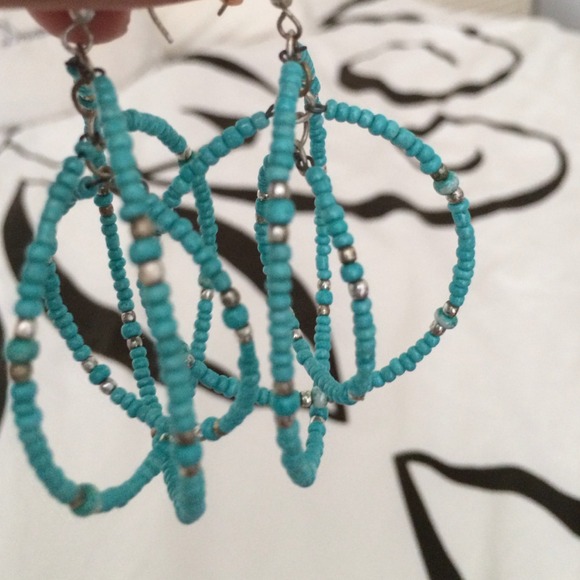 ❌SOLD❌ Turquoise dangly earrings