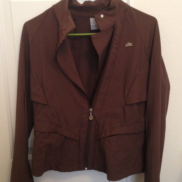 Brown Nike sports jacket! Sz med