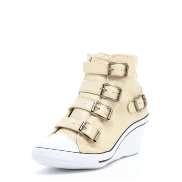 BUCCO ANGEL WEDGE SNEAKER