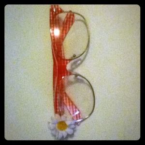 Nonprescription glasses