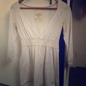 White Hollister top