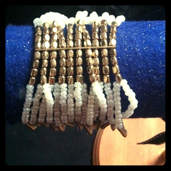 Beautiful gold and white beaded bracelet
