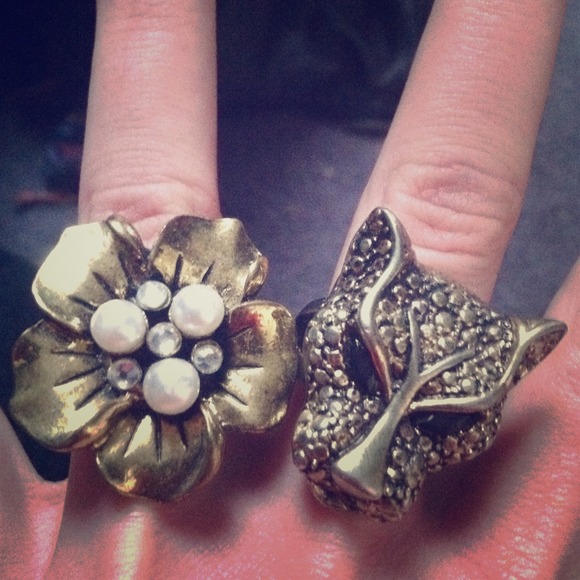 Leopard face ring and flower ring