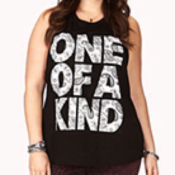 One of a kind muscle tee and legging bundle