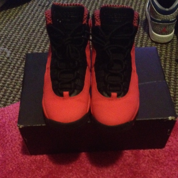 RED && BLACK JORDAN 10s (MAKE LISTING) - Picture 4 of 4