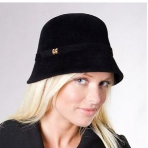 Hat Attack Velour Felt Cloche w. Gold Trim