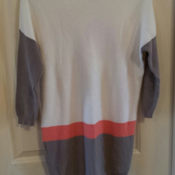 Adorable sweater! - Picture 3 of 4