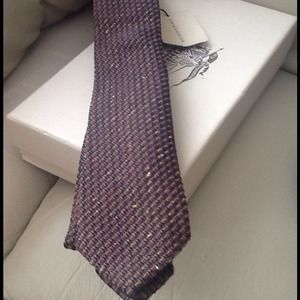 SOLD on ebay..... burberry tie silk.