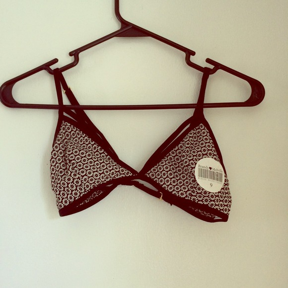 S O L D ❤️ Brandy Melville bralette