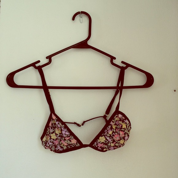 S O L D ❤️ Brandy Melville bralette