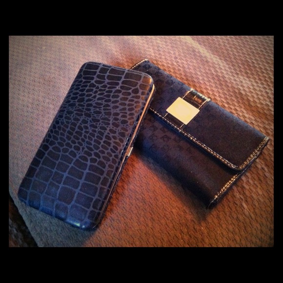 Black wallets- ONE available!